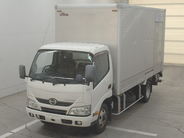 HINO DUTRO 2015