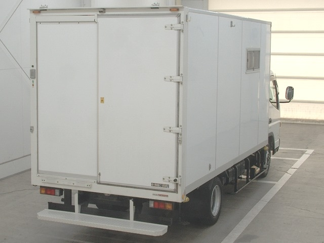 MITSUBISHI CANTER 2013