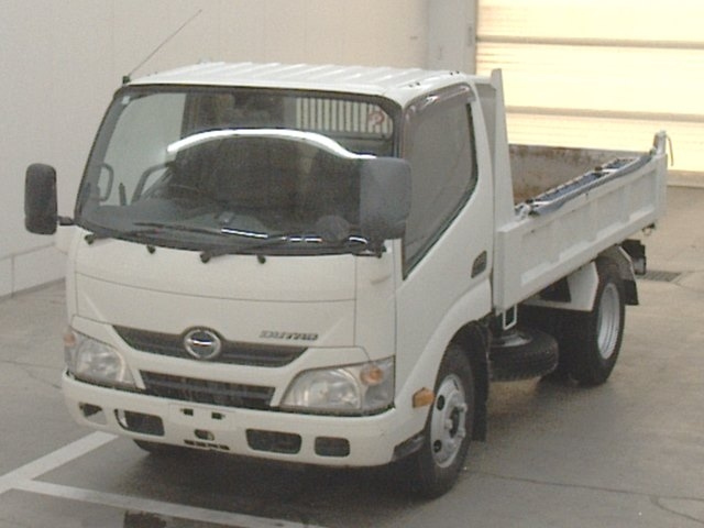 HINO DUTRO 2016