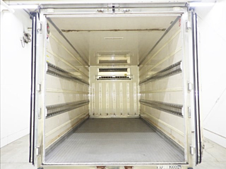 MITSUBISHI CANTER 2016