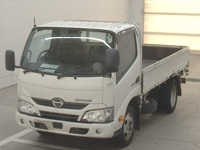 HINO DUTRO 2018