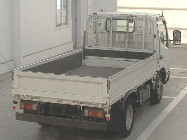 HINO DUTRO 2018