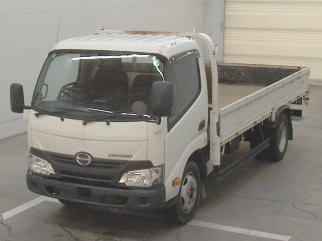 HINO DUTRO 2018