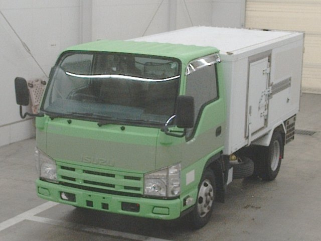 ISUZU ELF 2013