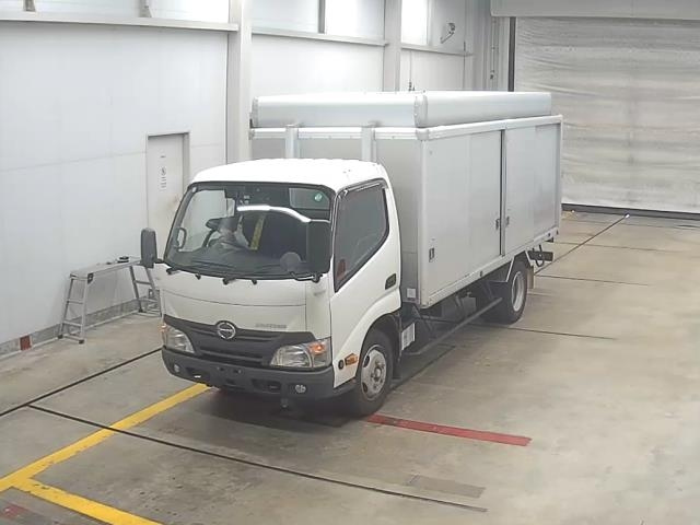 HINO DUTRO 2015