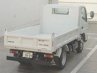 MITSUBISHI CANTER 2024