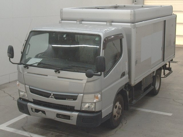 MITSUBISHI CANTER 2017