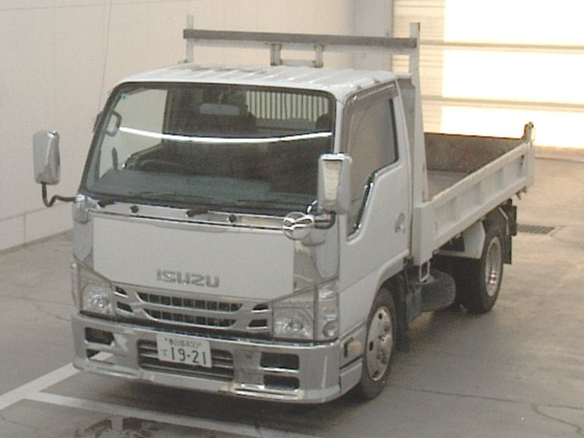 ISUZU ELF 2012