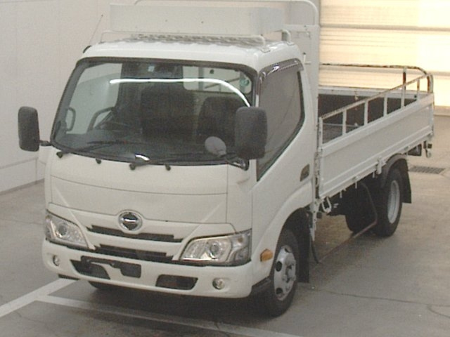 HINO DUTRO 2019