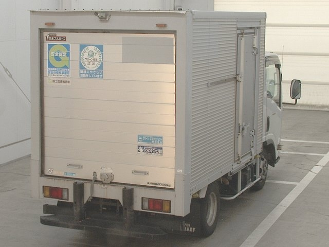 ISUZU ELF 2008