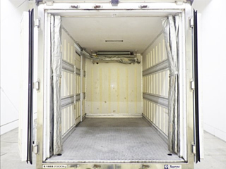 ISUZU ELF 2014