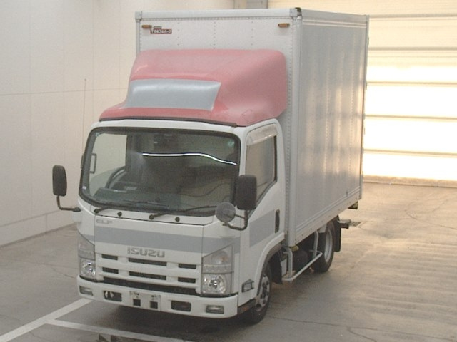 ISUZU ELF 2013