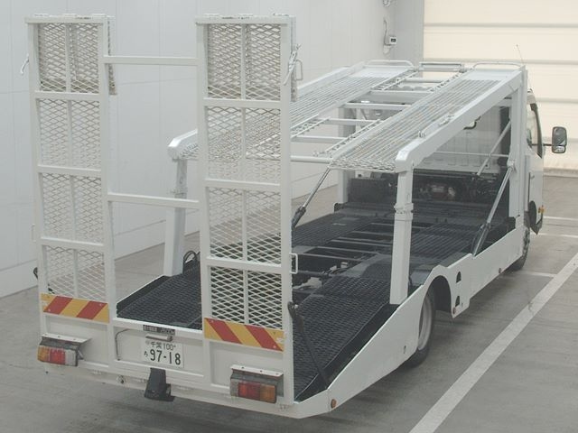 HINO DUTRO 2013