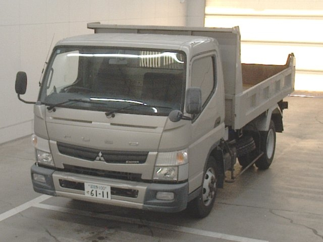 MITSUBISHI CANTER 2015