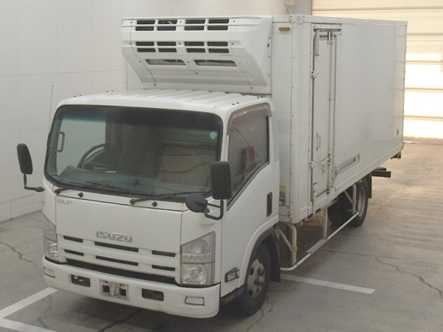 ISUZU ELF 2013