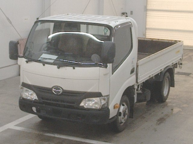 HINO DUTRO 2018