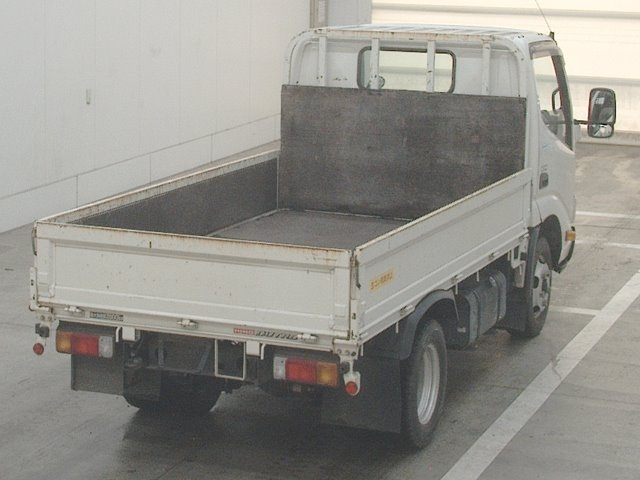 HINO DUTRO 2018