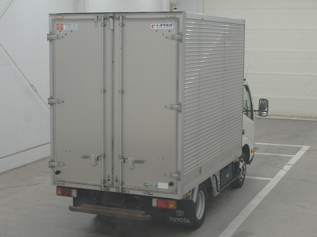 TOYOTA DYNA 2020