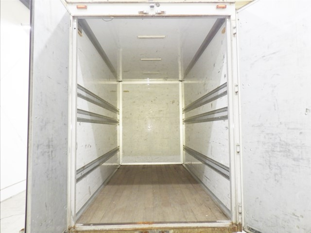 HINO DUTRO 2018