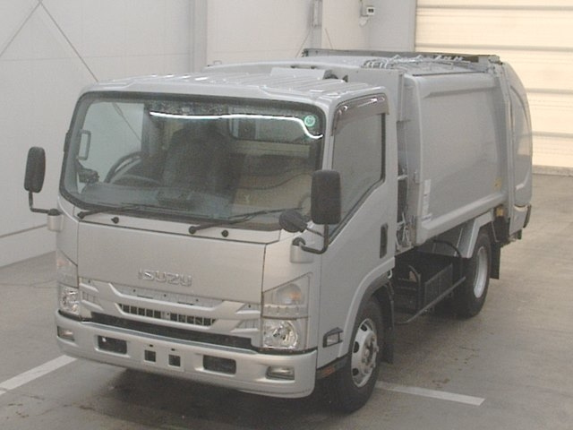 ISUZU ELF 2020