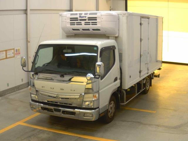 MITSUBISHI CANTER 2021