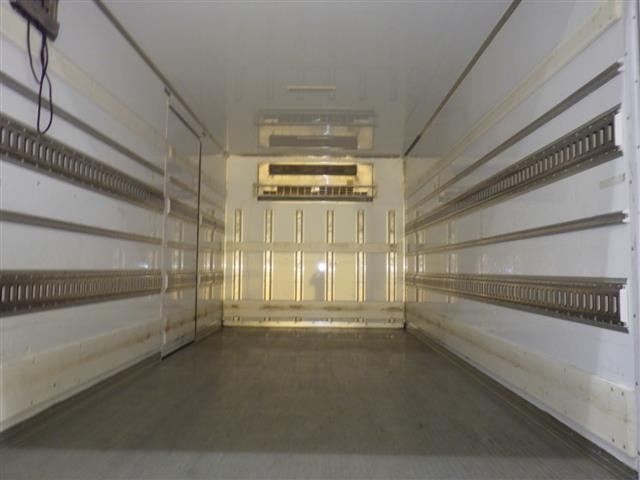 MITSUBISHI CANTER 2021