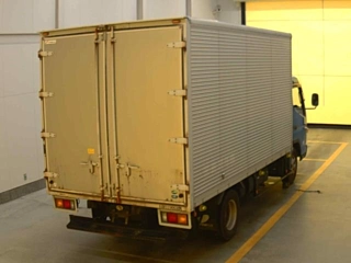 MITSUBISHI CANTER 2011