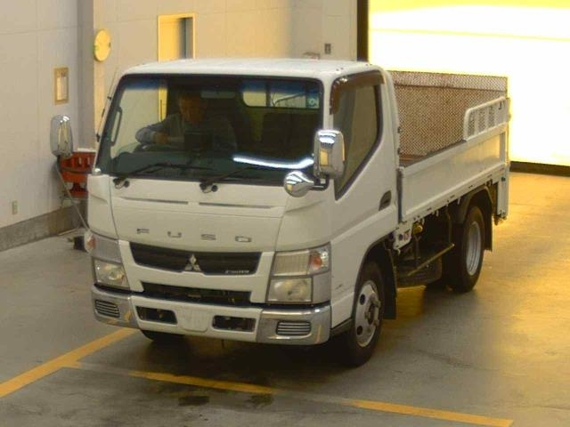 MITSUBISHI CANTER 2015
