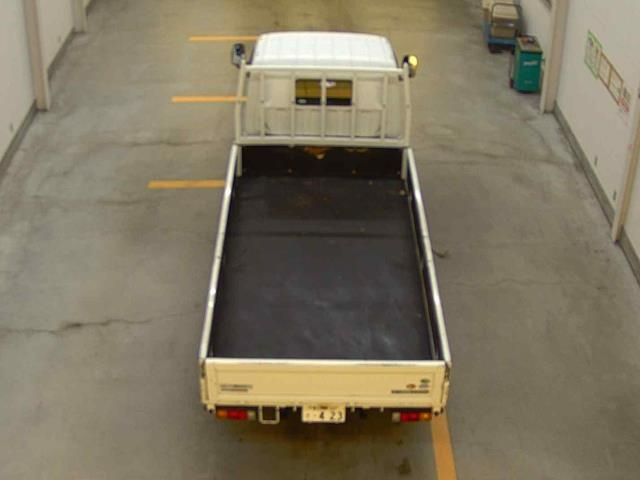 MITSUBISHI CANTER 2016