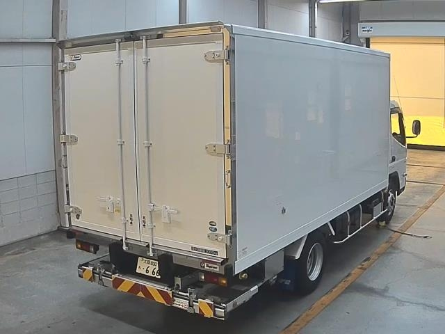 MITSUBISHI CANTER 2024