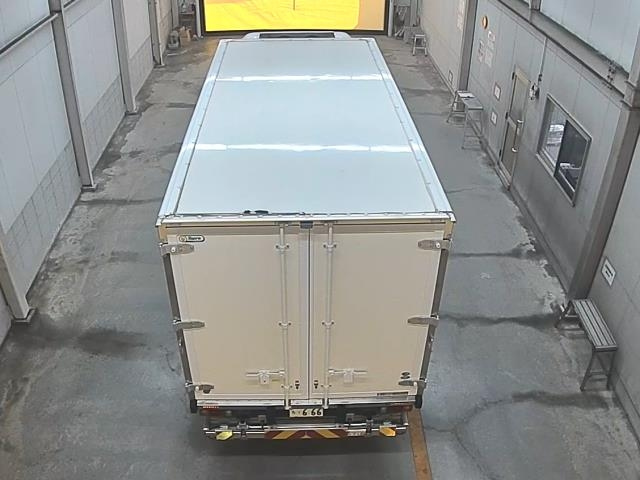MITSUBISHI CANTER 2024