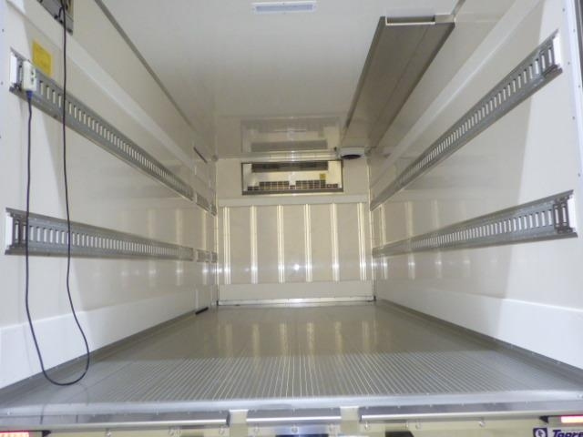 MITSUBISHI CANTER 2024