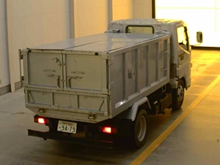 MITSUBISHI CANTER 2011