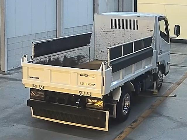 MITSUBISHI CANTER 2022