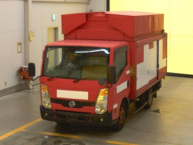 NISSAN ATLAS 2011