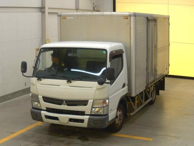 MITSUBISHI CANTER 2011