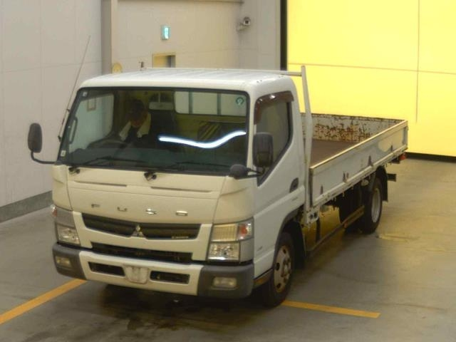 MITSUBISHI CANTER 2011