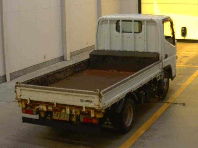 MITSUBISHI CANTER 2011