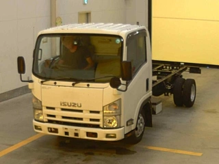 ISUZU ELF 2010