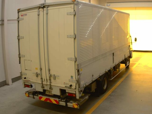 MITSUBISHI CANTER 2016