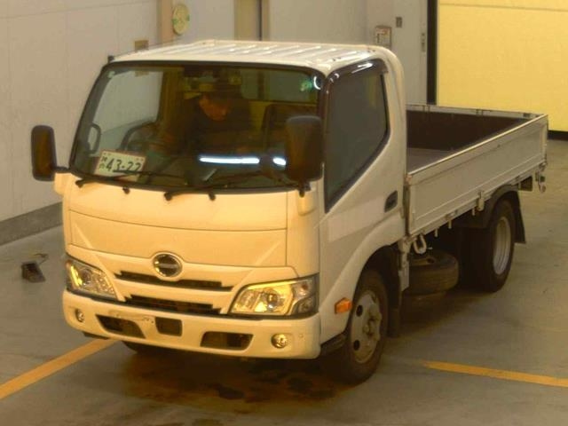 HINO DUTRO 2020