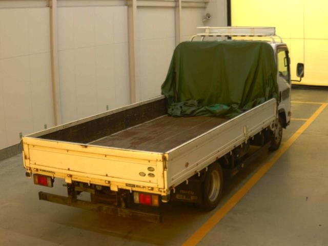ISUZU ELF 2011