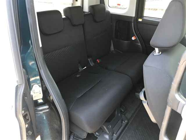 TOYOTA ROOMY 2017