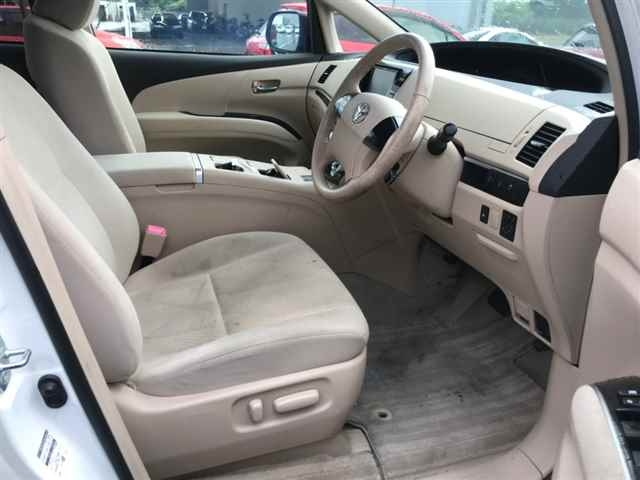 TOYOTA ESTIMA HYBRID 2014