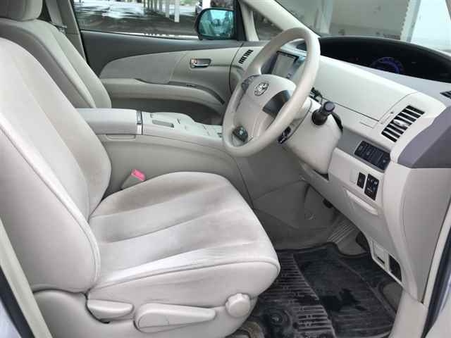 TOYOTA ESTIMA HYBRID 2012