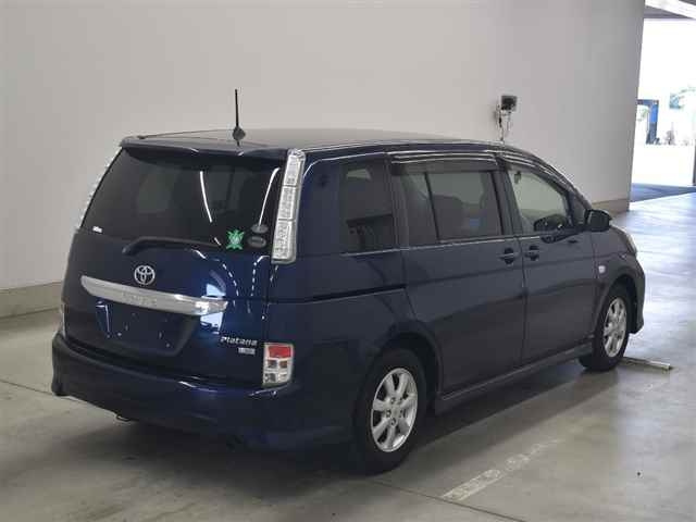 TOYOTA ISIS 2012