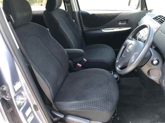 TOYOTA RACTIS 2010