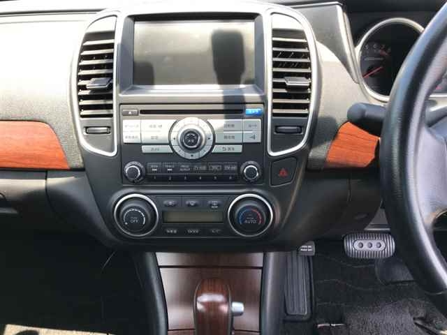 NISSAN SYLPHY 2011