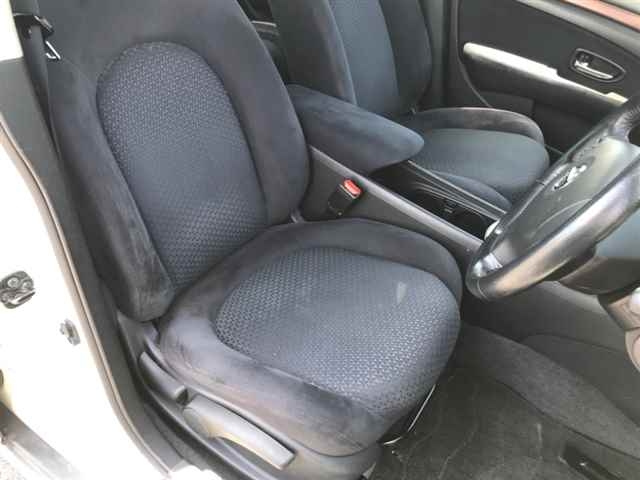 NISSAN SYLPHY 2011
