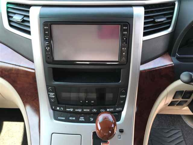 TOYOTA ALPHARD 2009